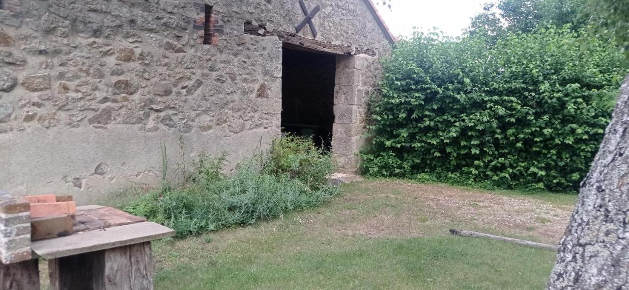 Gite De La Breneliere Ciriere Exteriör bild